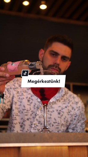 Megérkeztünk a TikTokra!🤩 Hamarosan érkezünk nyálcsorgató, vicces és érdekes tartalmakkal, érdemes bekövetni!😋 #hajó #étterem #bar #rakpart #budapest #mood #boatanic #boatanicterraceandbar