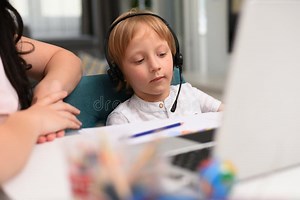 Online Courses for Preschoolers. 5 Years Boy Uses a Laptop at Home Stock Photo - Image of celebrate, cursor: 191235568
