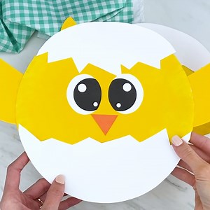 2K views · 63 reactions | Paper Plate Chick Craft - Kids will love this one and we have a free template for you to use too! | Simple Everyday Mom | Facebook