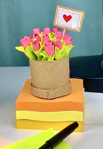 Post-It Note Paper Flower Bouquet DIY - Easy Tiny Roses