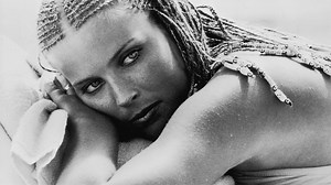 Bo Derek talks becoming a sex symbol after '10' fame, walking the runway and whether she’ll marry John Corbett