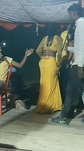 Sent ke sesi.. #Khesarilala #viralreels #trendingreels #Arkesta #new #bhojpuri #stageshow #explore | Bhojpuri Sangeet Mahal