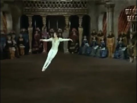 Rudolph Nureyev and Margot Fonteyn - SWAN LAKE - act 3 Pas de Deux