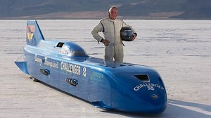 Danny Thompson breaks 450 miles per hour record in Challenger II