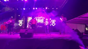 Un gusto De Charly al ser invitado por Lalo Banda y su grupo Encadenado esta noche en el Estadio Mobil Super. Tema: DESENGAÑAME #GrupoTorrente | Grupo Torrente