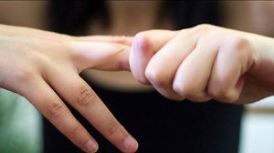 The Truth About What Happens When You Crack Your Joints