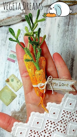 Sweet carrots 🥕 😋 😍 #embroideryinspiration #embroiderycarrot #embroiderydesing #embroideryideas #3dembroidery #stumpworkembroidery #stumpwork #needlework #wegetable #miniartwork #miniature #miniatures | Regina Jikidze
