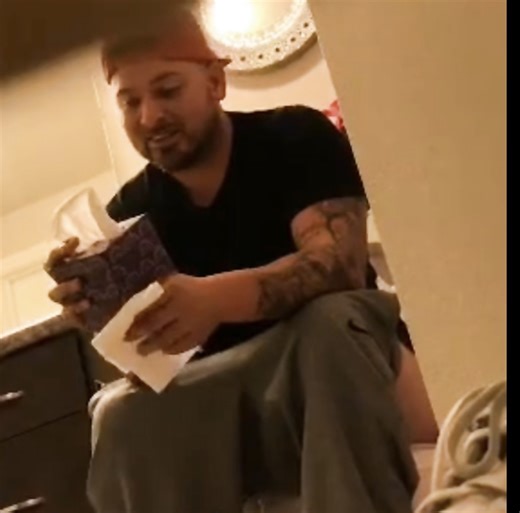 Sounds of diarrhea - video 72