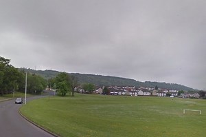 Paisley cops hunt sex attacker after 19-year-old woman targeted in park