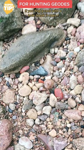 #2-#geode #geodecracking #geodecrack #geodecracker #geodecollection #geodecollector #geodeopening #geod | Reaksmey Farm | Facebook