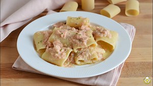 PASTA AL SALMONE FRESCO ❤️ Cremosa e saporita, senza panna! | Il chicco di mais