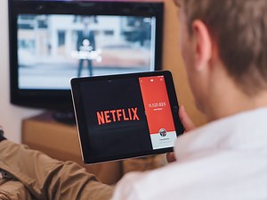 Netflix : 3 bonnes séries agréables et ambitieuses à voir ce soir