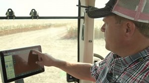 Remote display viewing on our Pro 1200 display allows a farm manager or dealer to view exactly what an operator is seeing so you can get support anytime, anywhere. http://ow.ly/7blk50Dp8Nl | CASE IH