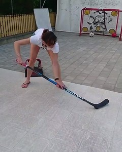 13 reactions | How to pick the puck up  with hockey Mom @berlyd.a | Hockey Junkies | Facebook