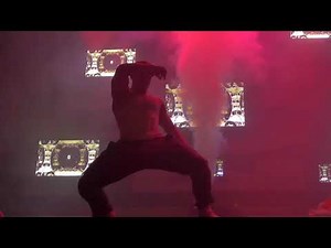 Male Strippers Dancing At Hens Parties - girls going WILD