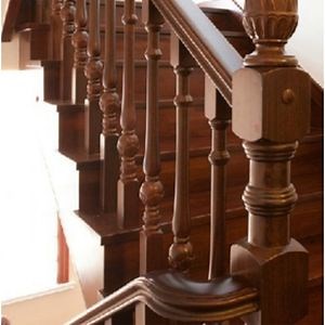 [Hot Item] High Quality Solid Wood Staircase Columns