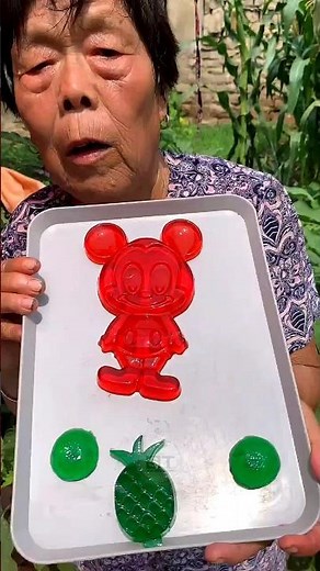 Grandma is eating all the jelly😋~mini wood toy~woodworking art skill/hand carfts/#shorts#ytshorts‌