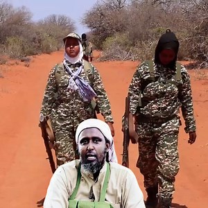 162K views · 3.1K reactions | FARXAD: Gabar Geesi ah oo Cali Dheere Furimaha dagaalka Fariin Culus uga soo dirtay & Madaxdii Al Shabaab oo Baxsad ka hah Dumarka Hubkooda Qaatay.. | Wararka Samakaab TV | Facebook