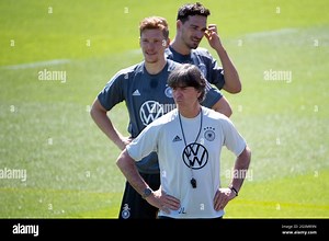 Herzogenaurach, Germany. 17th June, 2021. Football: European Championship, national team, training National team. Germany's Marcel Halstenberg (l-r), national coach Joachim Löw and Mats Hummels during training. Credit: Federico Gambarini/dpa - IMPORTANT NOTE: In accordance with the regulations of the DFL Deutsche Fußball Liga and/or the DFB Deutscher Fußball-Bund, it is prohibited to use or have used photographs taken in the stadium and/or of the match in the form of sequence pictures and/or vid