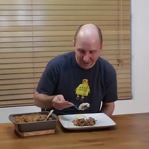 7.8K views · 230 reactions | Learn how to make a super easy and delicious apple crisp. #applecrisp #apple #dessert | In The Kitchen With Matt | Facebook