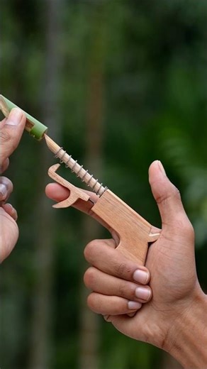 mini bamboo creations with wooden #Bamboo #Slingshots #Diy #Bambooart