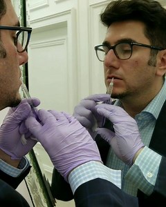 Dr.Kaado performing Lip Filler injections on himself 💉 Call us on 757-788-4508 to book your appointment! 💋 KAADO MD AESTHETICS AND ANT-IAGING MEDICINE : 1860 Laskin Rd Suite 110, Virginia Beach, VA 23454 SP- Dr.Kaado usando inyecciones Lip Filler en sí mismo 💉 Llámenos al 757-788-4508 para tomar tu cita! 💋 KAADO MD AESTHETICS AND ANTI-AGING MEDICINE : 1860 Laskin Rd Suite 110, Virginia Beach, VA 23454 | Kaado MD