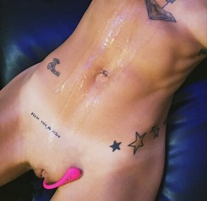 UK_Tall_Barbie_Slut のキャスト：無料のライブセックス＆チャット