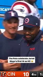 Cooling off with a little Gatorade shower 💧 | NFL on CBS