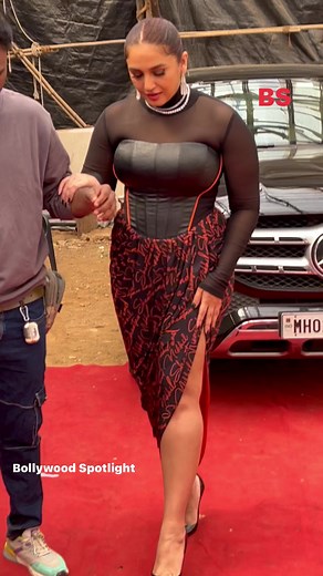 2.4K views · 50 reactions | #Huma Qureshi looking very beautiful and bold at shoot #bollywoodcelebrity #bollywoodstylefilefun #bollywoodnewsupdateviral #viralpostfbreelsvideonews #fbreelfacebookpageviral #bollywoodentertainment | Bollywood Spotlight | Facebook