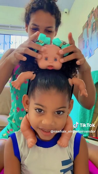 ❤️This is so cute. ❤️ 🩷 🩵 🧡 💜 💛 #wig #halfwig #halfwigs #lacewigsforblackwomen #rawhairbulk #hairbundles #hairbusiness #blackwomenmatter #lacefrontwig #wigtutorial #sewin
