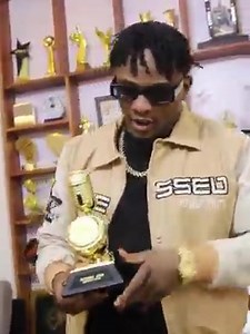 63 reactions | Iba One vous présente son nouveau trophée  #AFRIMA 2022 | ACTUMALI-RAP | Facebook