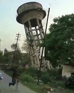 24K views · 356 reactions | ನೋಡ ನೋಡುತ್ತಿದ್ದಂತೆ ನೀರಿನ ಟ್ಯಾಂಕ್ ಕುಸಿದು ಬೀಳುತ್ತಿರುವ ಭಯಾನಕ ದೃಶ್ಯ !!! ತಪ್ಪದೆ ಶೇರ್ ಮಾಡಿ | Chithal pathaal | Facebook