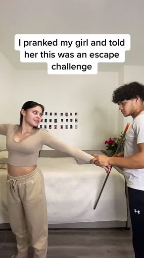 She was lost😂 #broomstickchallenge #coupleschallenge #relationshipgoals #funnycouplevideos #funnyrelationship