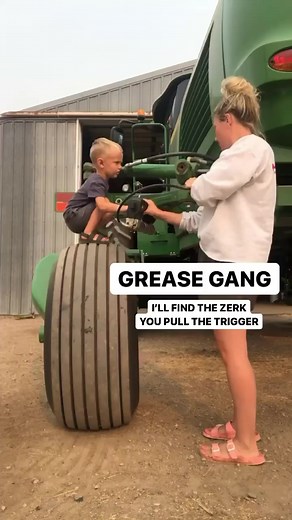 Where else do children get experiences like this? 🚜 Farming is hard. Ranching is hard. And raising kids is hard. Doing all three at the same time is even harder. And again, hard doesn’t mean bad. Absolutely the hardest, yet most rewarding endeavor parents have ever taken on. Bringing three kids to work all day, every day is magic for FarmHer Oh That's Chelsey. Hard, but still magic. Learn more about her experience in her blog post: https://bit.ly/3O21PvR | FarmHer