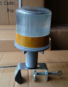 [Hot Item] Red Blue LED Solar Flash Warning Beacon Light