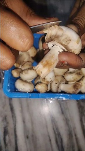 How to Clean Mushrooms 🍄 perfectly before Cooking...... simple way 🍄🔪 #mushroom #mushroomrecipe