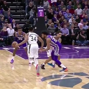 Marvin Bagley III gets carried off after twisting his knee on Brogdon’s leg. Prayers up 🙏🏼 | Basketball Forever