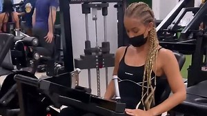 'Golden Barbie' Jasmine Sanders showcases workout routine at gym