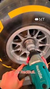 On a testé pour vous la Fanzone du Grand Prix de Monaco 🏎️🔥 📍Rendez-vous jusqu’à dimanche sur la Place d’Armes, l’entrée est libre 🏁 Simulateurs, animations, écran géant… et vous, vous y êtes passés ? 👀 Qu’en avez-vous pensé ? Partagez-nous vos réactions en commentaires 👇🏻 📲 Retrouvez tous nos articles pratiques Grand Prix de Monaco sur notre site internet : www.monaco-tribune.com #MonacoGP #Monaco #F1 #F1Weekend | Monaco Tribune