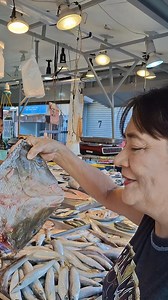 28K views · 617 reactions | Samahan niyo ako mamalengke ng Ulo ng Maya-Maya Fish. #bigfish #whitemeat | Sarsi Emmanuelle | Facebook