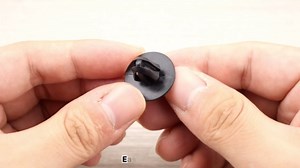 Fender Flare Clips Kit, Front & Rear Wheel Arch Mounting Clips, Plastic Retainers for Fender Trim and Mud Flaps, Automotive Fastener Clips Fit for Ford Bronco 2021-2025, 4PCS