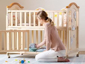 [Hot Item] Wooden Crib Set Changing to Table Swing Bed Extender for Baby