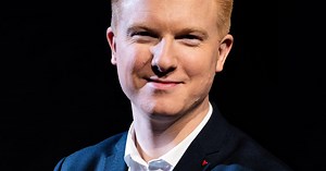 Adrien Quatennens soupçonné de violences sur sa femme : que sait-on de leur vie de famille ?
