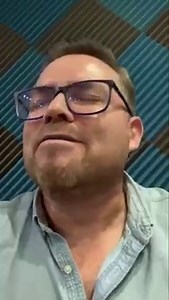 2.1K views · 166 reactions | Pablo Montero en la cabina de #Omega con Padre Mix 朗 Sintonice ya 105.1FM para disfrutar con nosotros. | Radio Omega 105.1 FM | Facebook