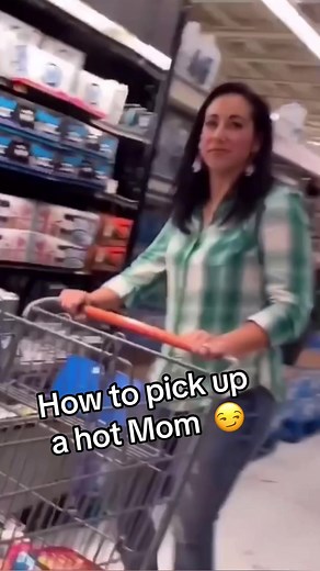 Seduction Tips for Casting Couch: How to Pick Up a Hot Mom