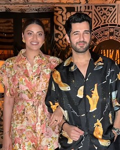 Aditya Seal With Girlfriend Anushka Ranjan And Jasmin Bhasin, Karishma Tanna, Sanjay Kapoor Spotted At Bandra #AdityaSeal #AnushkaRanjan #jasminbhasin #KarishmaTanna #SanjayKapoor #spotted #celebrity #bollywood | Movie Review Preview
