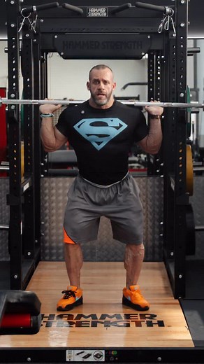 🦵🏽🦵🏽¿cuál es vuestro ejercicio favorito para cuádriceps? 🤔 | Sento Olombrada Ifbb Elitepro