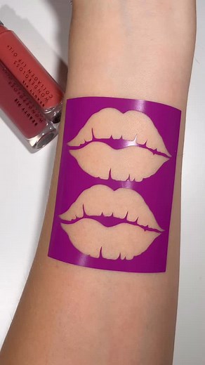 @beautypie lipgloss *gifted* #swatch #beautypie #makeup #lipgloss #lips #lipstick | BakeandGlow