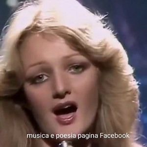 It's a heartache...🎼🎼💕💕 ........Bonnie Tyler.......1979 | Musica e poesia immagini bellissime