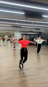 Move it with Zumba! 💃 Ако обичаш музиката, движението и доброто настроение – Zumba с Диана Беляева е точно за теб! 📍 Pulse Arena 🗓️ Понеделник, Сряда и Петък 🕡 18:30 ч. Очакваме ви! 🔥 #PulseArena #Zumba | Pulse